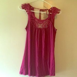 Crochet sleeve fuchsia top
